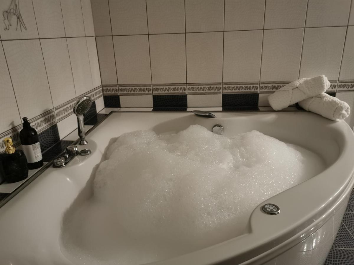 Astarea - Luxe Penthouse In Nature - Jacuzzi - Free Private Parking - Terrace & Balcony - Peace Zagrzeb Zewnętrze zdjęcie